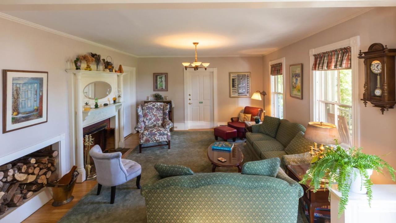 Maple Hill Farm Inn オーガスタ エクステリア 写真